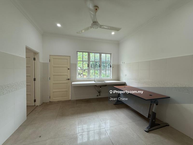 Bungalow House for Sale in Taman United, Jalan Klang Lama (Old Klang Road) by Jean Chiew - iProperty.com.my
