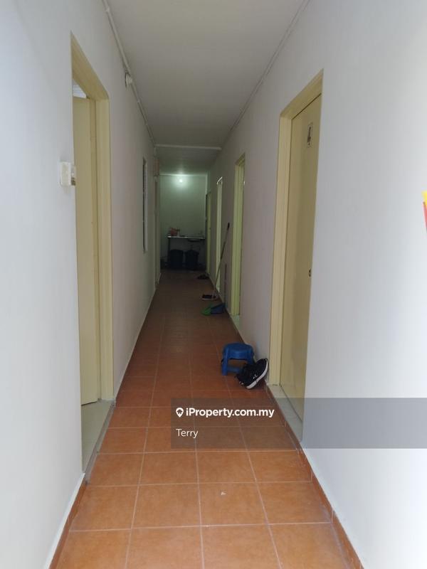 Rumah Berkembar untuk Dijual di Seksyen 8, Petaling Jaya oleh Terry - iProperty.com.my