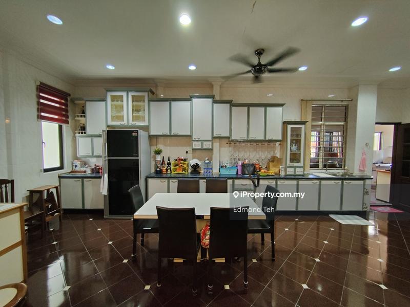 Bungalow House for Sale in Bandar Tun Hussein Onn, Cheras by Edmond Teh - iProperty.com.my