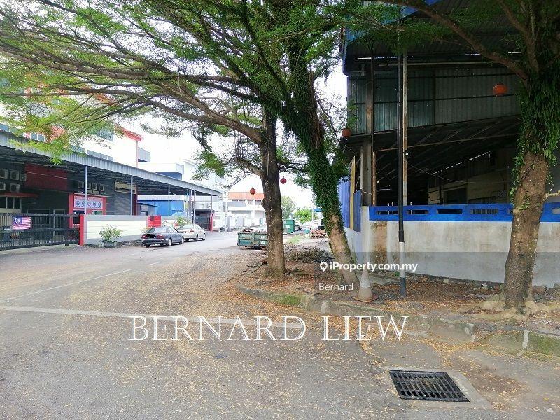 For Sale - Valdor 2 units Semi D Freehold Light Industry Factory FOR SALE