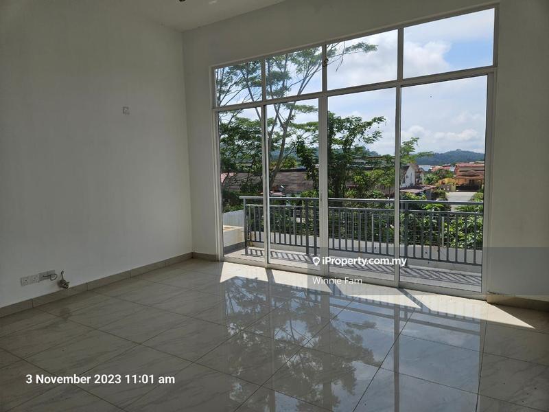 Semi-Detached House for Sale in Raub, Raub by Winnie Fam - iProperty.com.my