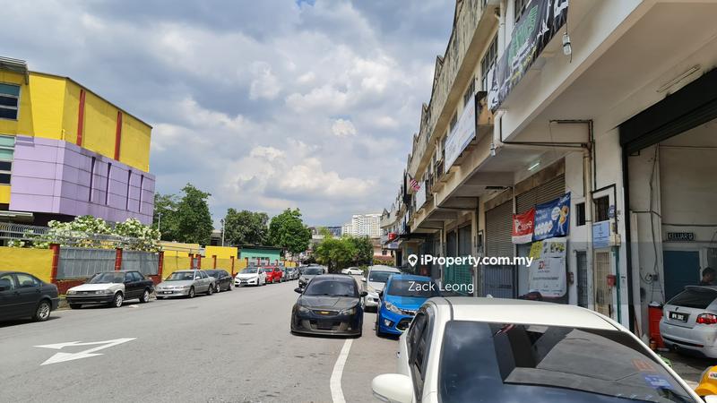 Terrace Factory for Sale in Serdang Raya, Seri Kembangan by Zack Leong - iProperty.com.my