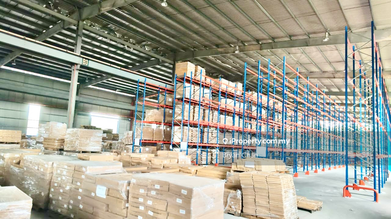 Warehouse for Sale in Seksyen U13, Setia Alam by Bryan Chan - iProperty.com.my