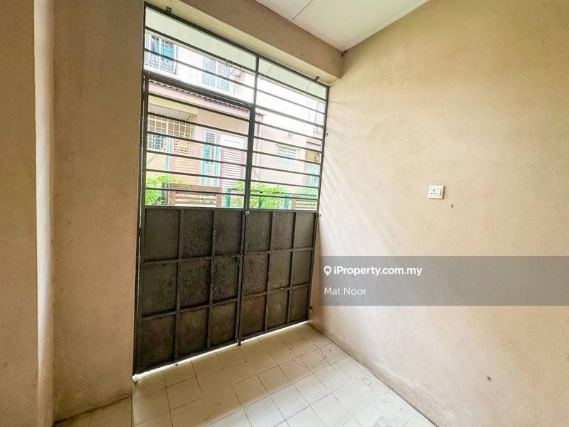 Rumah Berangkai 2 Tingkat untuk Dijual di Alam Nusantara, Setia Alam oleh Mat Noor - iProperty.com.my