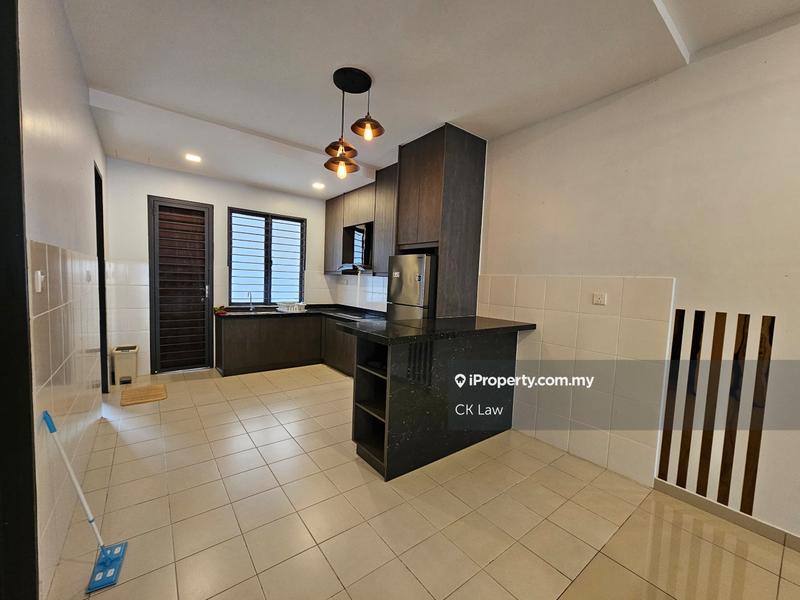 Rumah Teres 2-Tingkat untuk Dijual di Kajang East, Semenyih oleh CK Law - iProperty.com.my