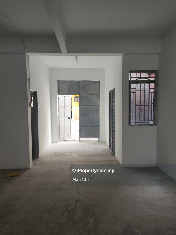 Kedai untuk Dijual di Taman Harmoni Indah, Balakong oleh Alan Chan - iProperty.com.my