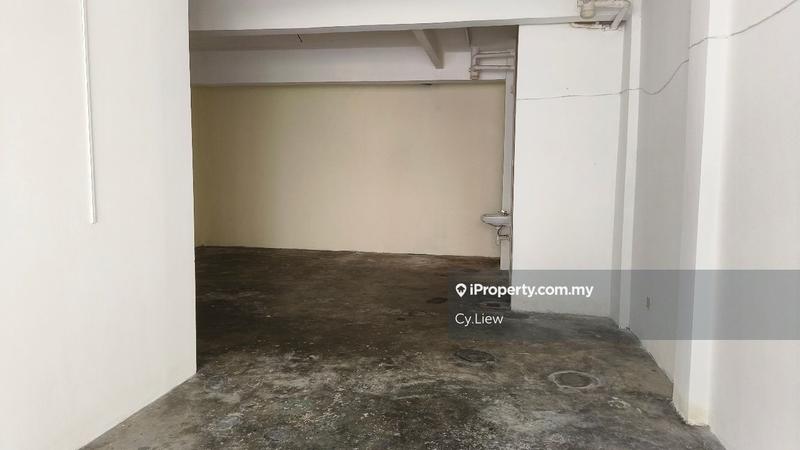Shop for Sale in Bukit Serdang 11, BS 11, Seri Kembangan by Cy.Liew - iProperty.com.my