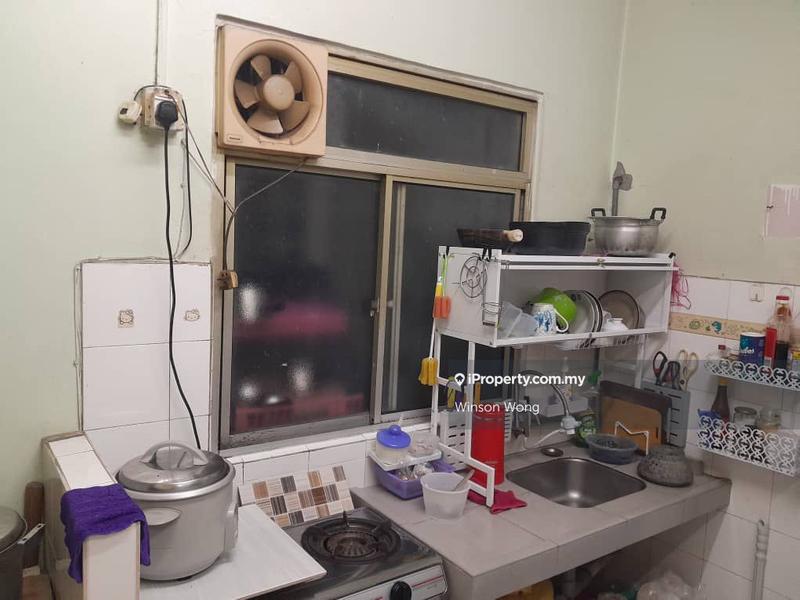 Flat for Sale in Taman Selayang Makmur by Winson Wong - iProperty.com.my