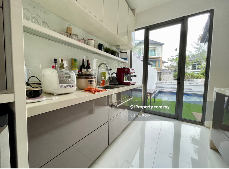 Bungalow House untuk Dijual di Villa serai saujana, saujana resort, Saujana oleh Elaine Kow - iProperty.com.my