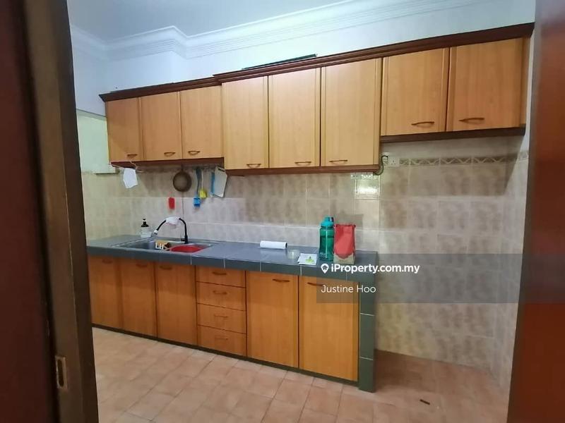 Pangsapuri untuk Dijual di Pangsapuri Saraka oleh Justine Hoo - iProperty.com.my