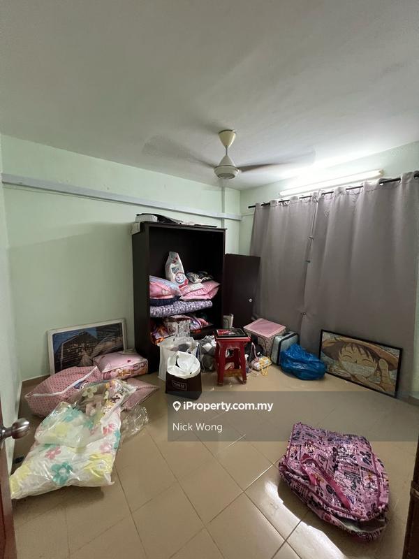 Flat for Sale in Pandan Ria (Block D) by Nick Wong - iProperty.com.my
