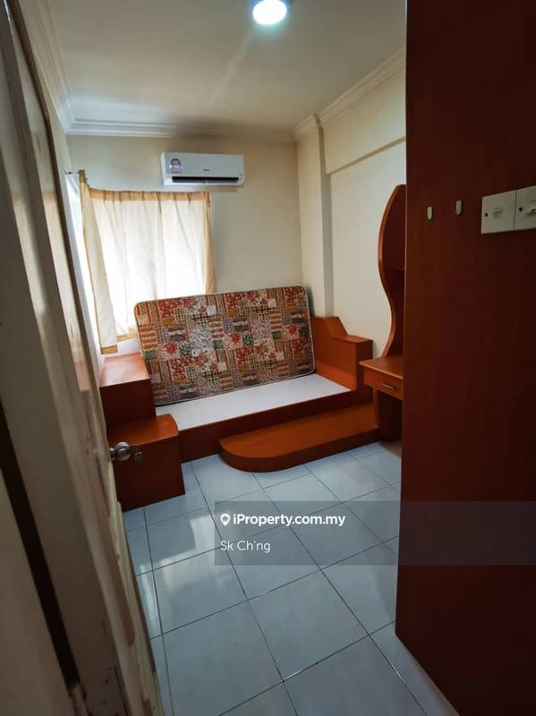 For Rent - Gold Coast Resort Condominium