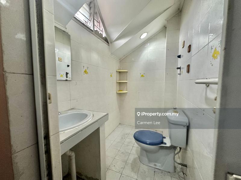 Rumah Berangkai 1.5 Tingkat untuk Dijual di Usj 2, Subang Jaya oleh Carmen Lee - iProperty.com.my