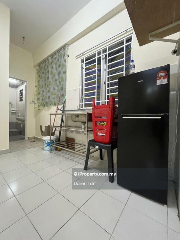 Apartment for Rent in Palm Garden Apartment by DAREN TAN - Kitchen - iProperty.com.my