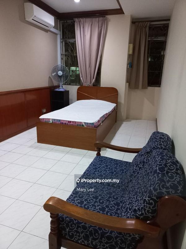 Lower floor bedroom 4