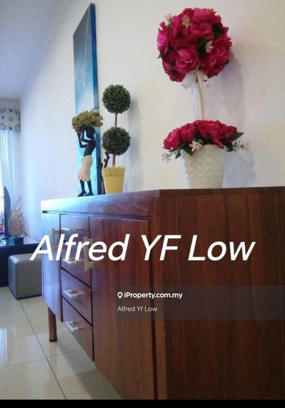 For Rent - The WaterEdge (Pinggiran Air)