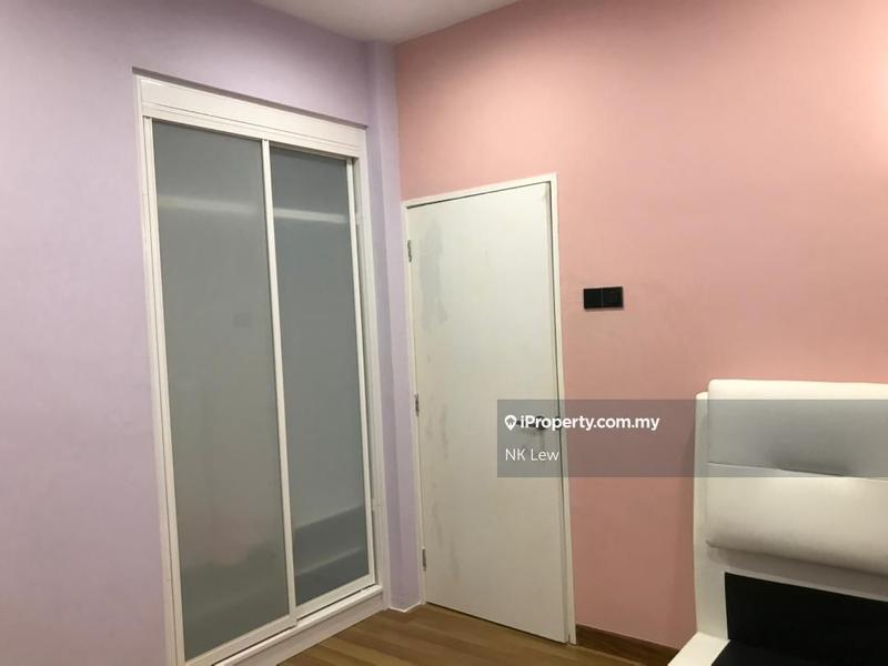 Kondominium untuk Dijual di Bayan Villa, Seri Kembangan oleh NK Lew - iProperty.com.my