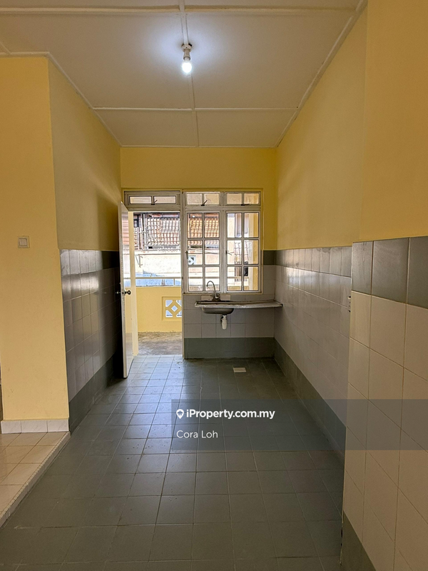 Apartment for Sale in Tanjong Puteri Apartment by Cora Loh - iProperty.com.my