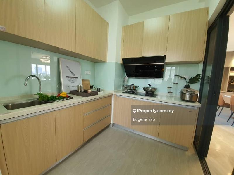 For Sale - Baron Residence @ Lake City