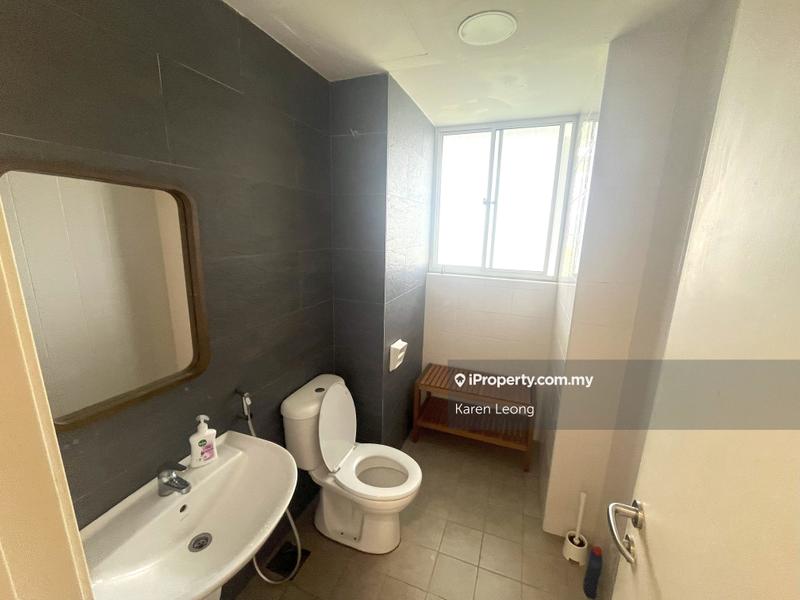 Kondominium untuk Dijual di The Plaza Condominium oleh Karen Leong - iProperty.com.my