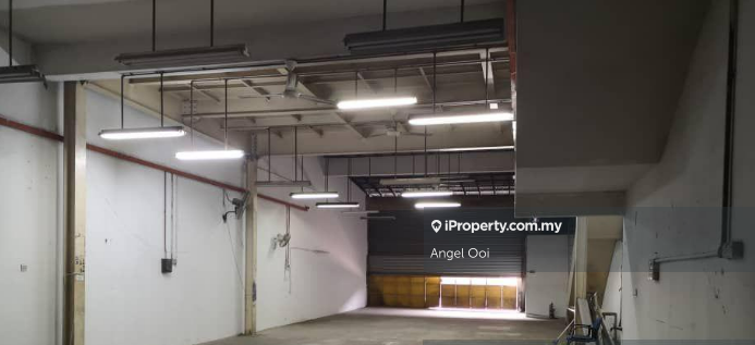 For Rent - Ara Damansara corner factory with cold room, TPJ, Taman Perindustrian, Petaling Jaya