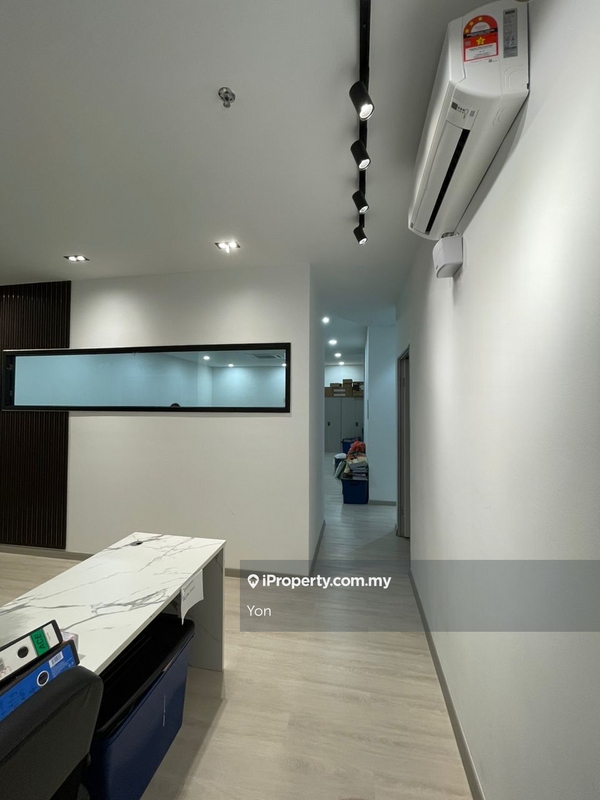 Pejabat untuk Dijual di Plaza Arkadia, Desa Parkcity oleh Yon - iProperty.com.my