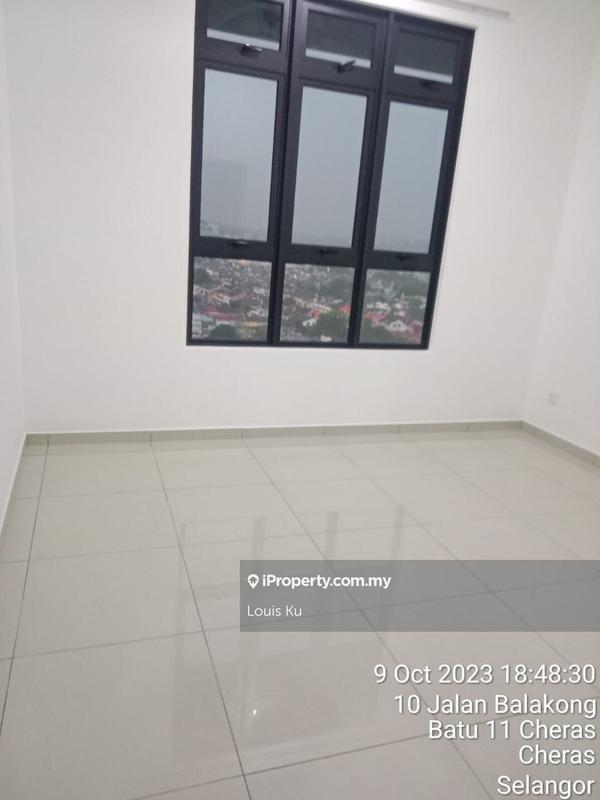 Service Residence for Sale in B11 Parkland Residence by Louis Ku - iProperty.com.my