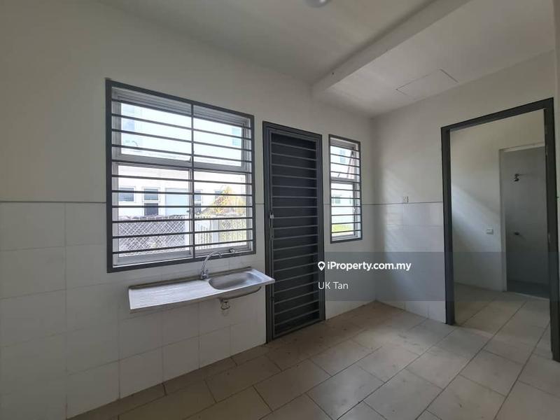 Rumah Teres untuk Dijual di Bandar Rimbayu, Telok Panglima Garang oleh UK Tan - iProperty.com.my