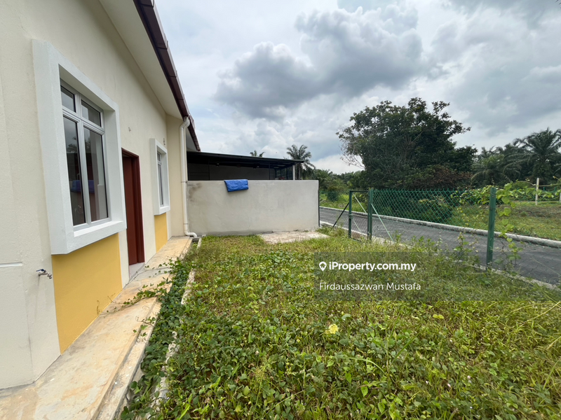 Rumah Berangkai 1 Tingkat untuk Dijual di Taman Satria, Telok Panglima Garang oleh Firdaussazwan Mustafa - iProperty.com.my