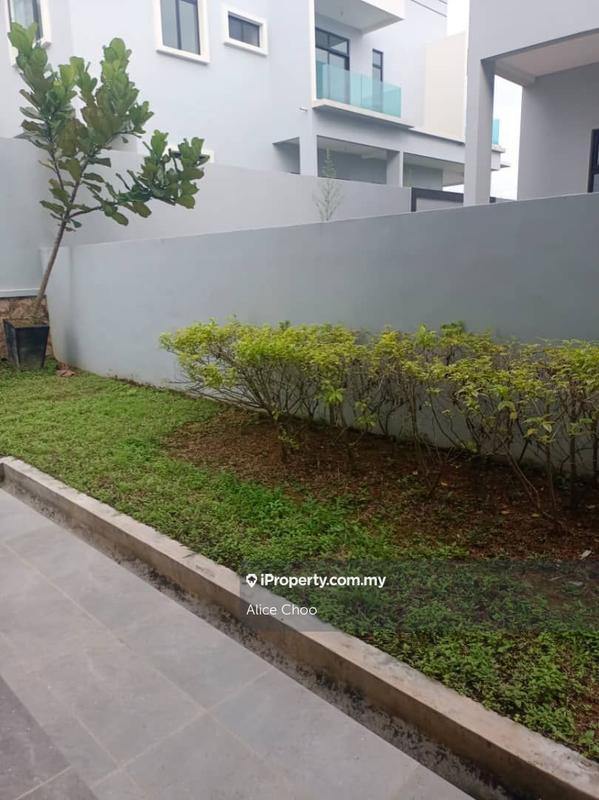 Semi-Detached House for Sale in Kluang, Johor by Alice Choo - iProperty.com.my