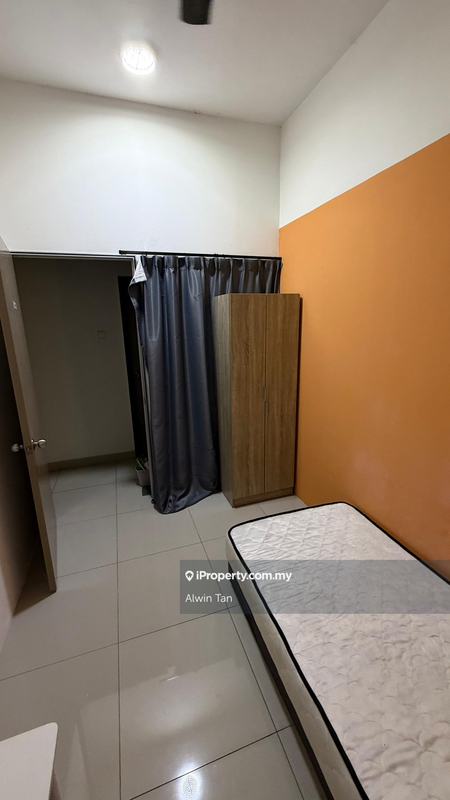 Kediaman Servis untuk Disewa di SkyVille 8 @ Benteng 8 oleh Alwin Tan - iProperty.com.my