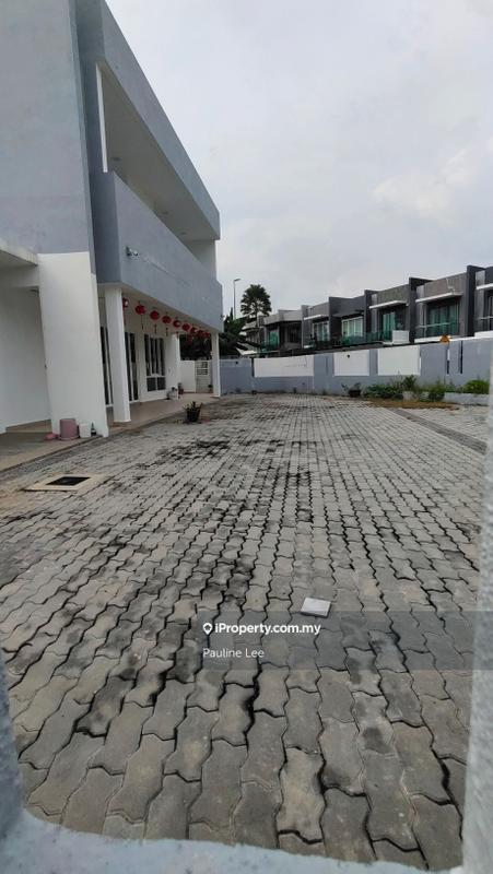 Rumah Teres 2-Tingkat untuk Dijual di Taman Lestari Putra, Seri Kembangan oleh Pauline Lee - iProperty.com.my