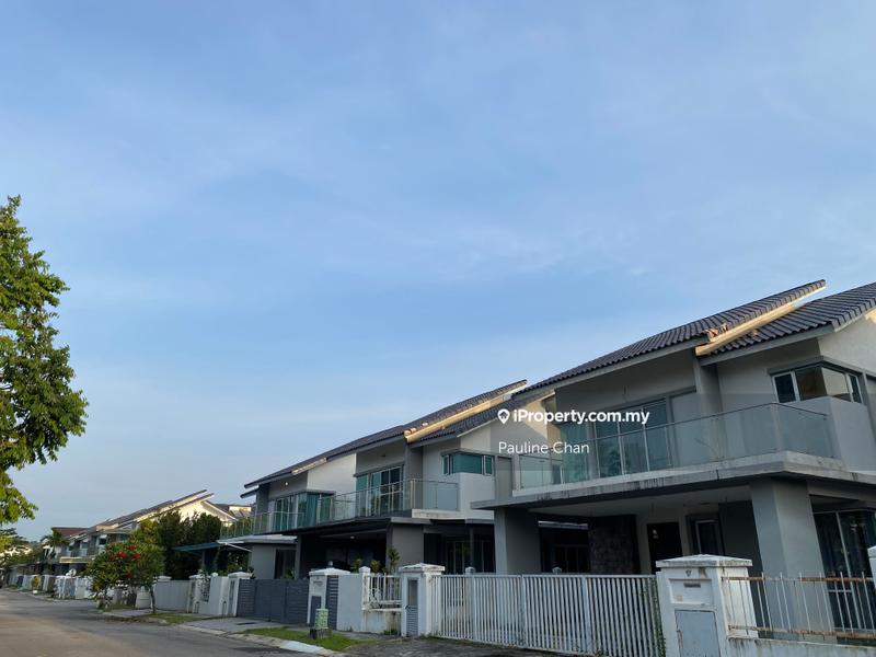 Bungalow House untuk Dijual di Villa heights, Seri Kembangan oleh Pauline Chan - iProperty.com.my