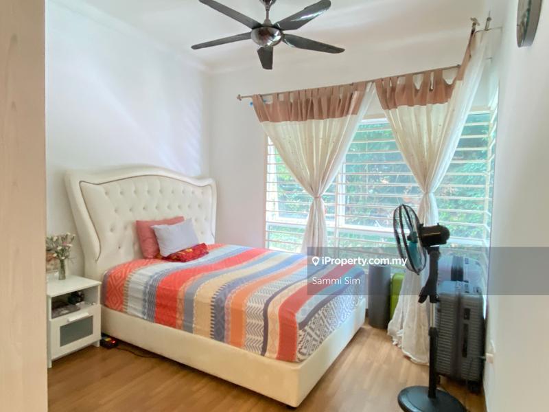 For Rent - Metropolitan Square