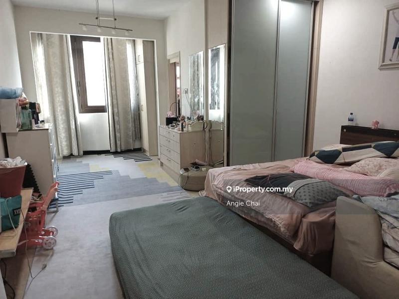 Townhouse for Sale in Sunway Damansara, Kota Damansara by Angie Chai - iProperty.com.my