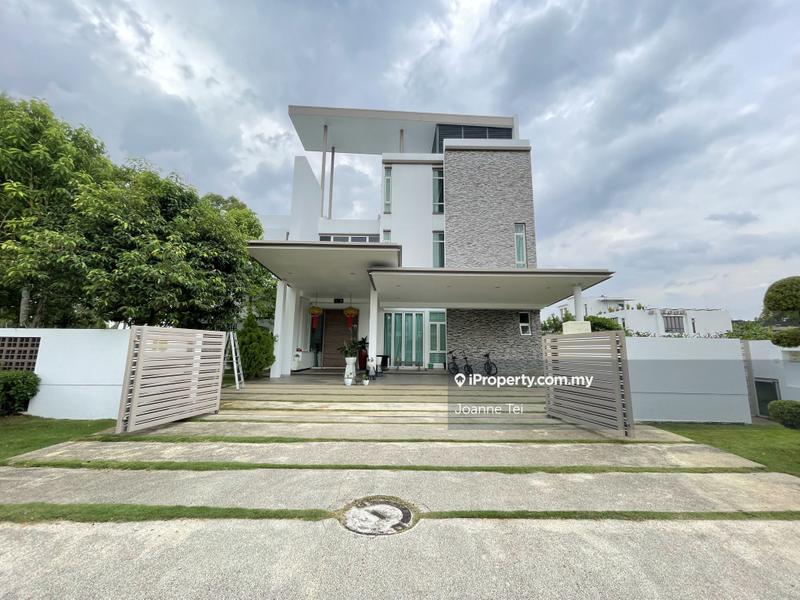 Bungalow House untuk Dijual di Perdana Lakeview East, Cyberjaya, Cyberjaya oleh Joanne Tei - iProperty.com.my