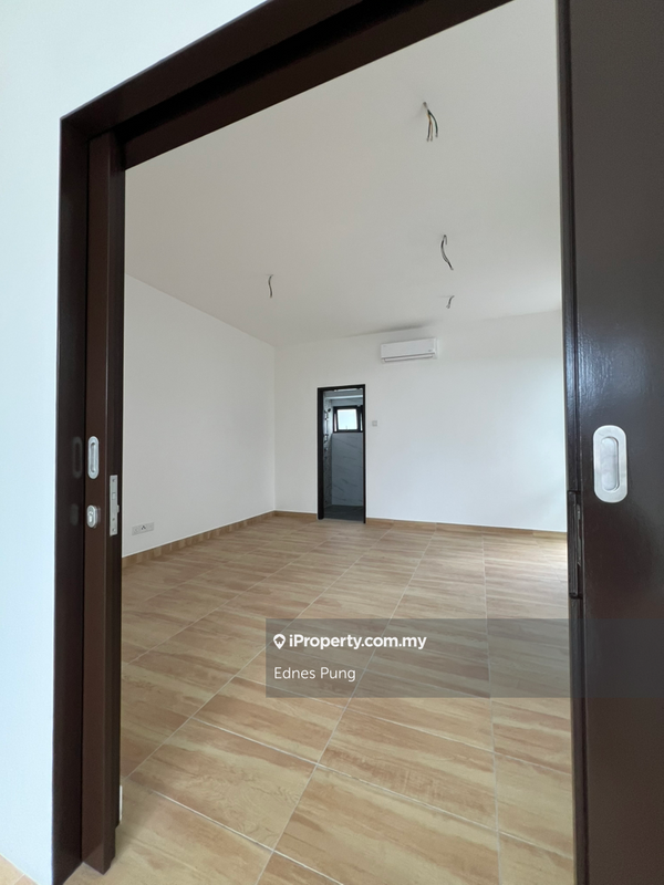 Rumah Berangkai 2.5 Tingkat untuk Dijual di TAMAN PUCHONG UTAMA, Puchong oleh Ednes Pung - iProperty.com.my