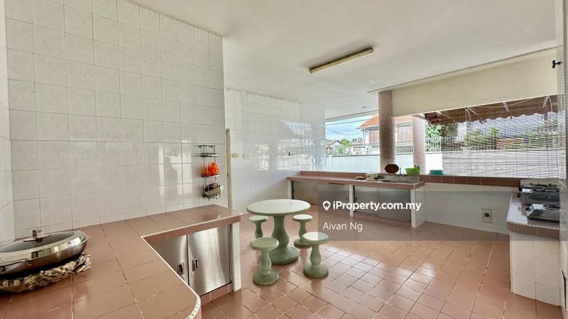 Bungalow House untuk Dijual di Taman Bukit Pantai, Bangsar oleh Aivan Ng - iProperty.com.my