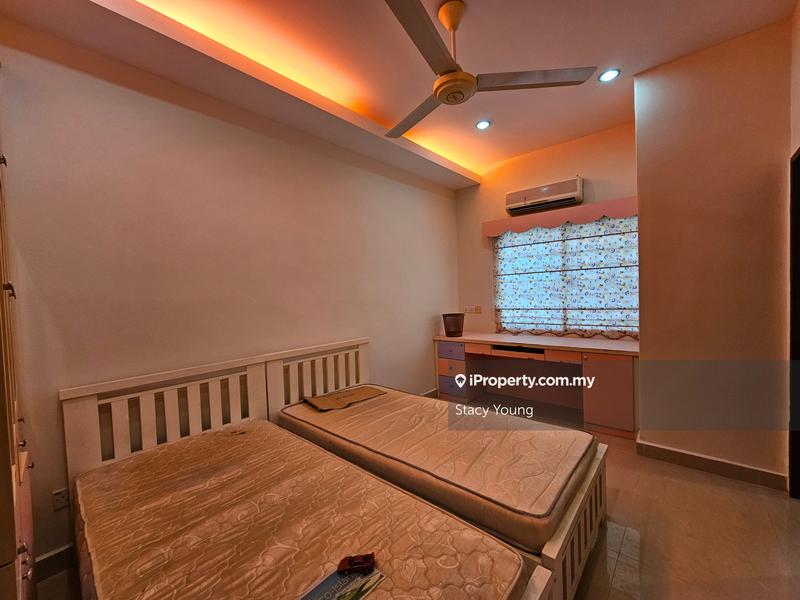 Rumah Berangkai 2 Tingkat untuk Dijual di Sungai Long, Bandar Sungai Long oleh Stacy Young - iProperty.com.my