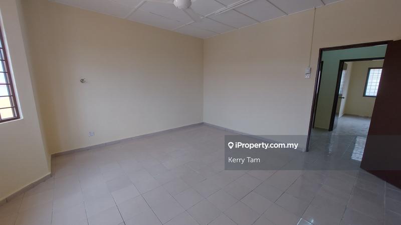 Rumah Berangkai 2 Tingkat untuk Dijual di Bandar Baru Salak Tinggi, Sepang oleh Kerry Tam - iProperty.com.my