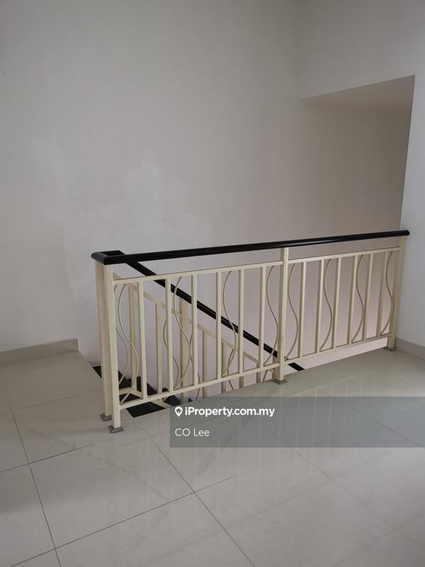 Rumah Berangkai 2.5 Tingkat untuk Dijual di Taman Meranti Jaya, Puchong oleh CO Lee - iProperty.com.my