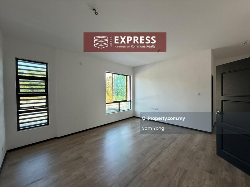 Rumah Teres 2-Tingkat untuk Dijual di Luak Bay, Miri oleh Sam Yong - Living Room - iProperty.com.my