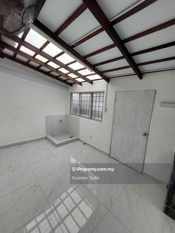 Rumah Berangkai 1 Tingkat untuk Disewa di Petaling Jaya, Petaling Jaya oleh Prabhbir Rohit - iProperty.com.my