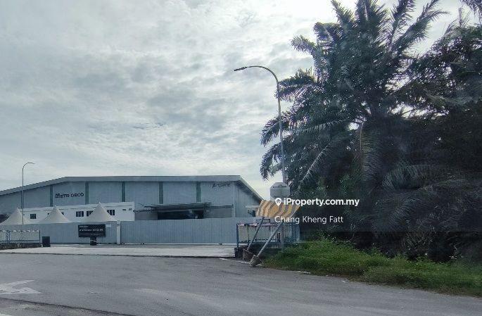 Tanah Perindustrian untuk Dijual di Kampung Teluk Mengkuang, Telok Panglima Garang oleh Chang Kheng Fatt - iProperty.com.my