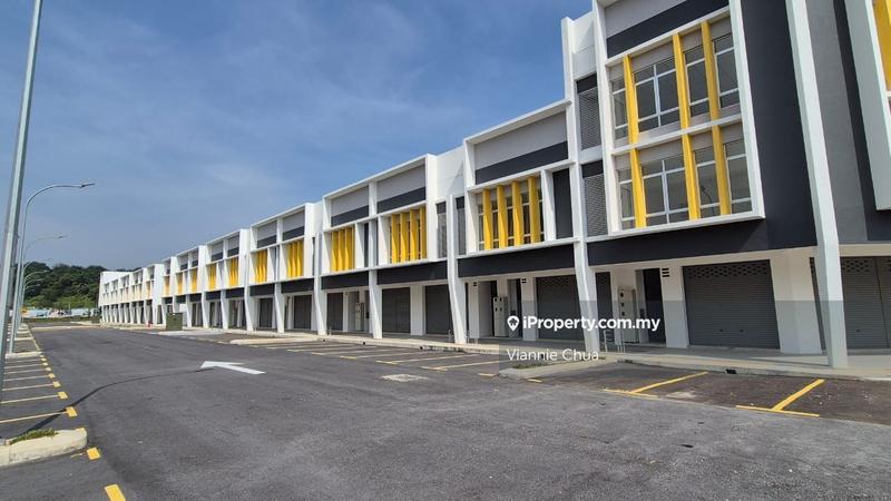 Shop for Rent in Bandar Tasik Puteri, Rawang by Viannie Chua - iProperty.com.my