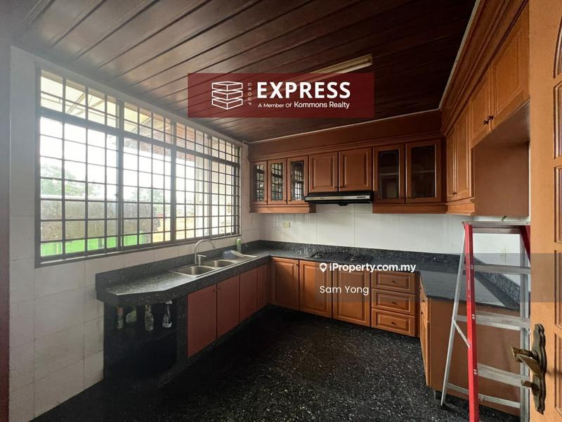 Semi-Detached House for Sale in Pujut, Miri by Sam Yong - Kitchen - iProperty.com.my