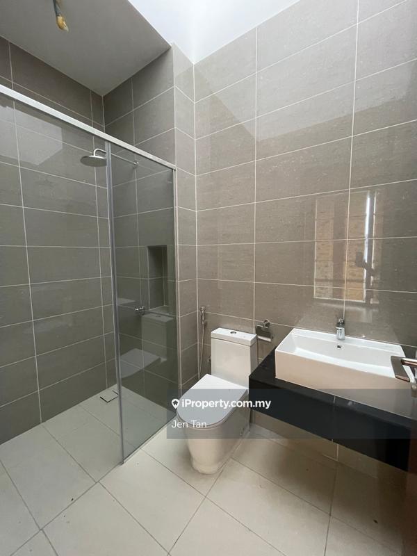 Bungalow House for Sale in Kota Kemuning, Shah Alam by Jen Tan - iProperty.com.my