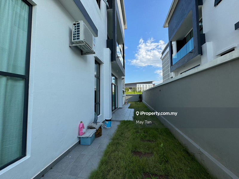 Semi-Detached House for Sale in Taman meridian, Kluang by May Tan - iProperty.com.my