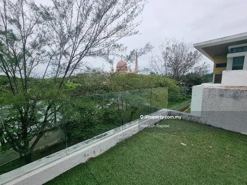 Rumah Berkembar untuk Dijual di Presint 8, Ayer 8 Putrajaya, Putrajaya oleh Mahzah Rapiee - iProperty.com.my