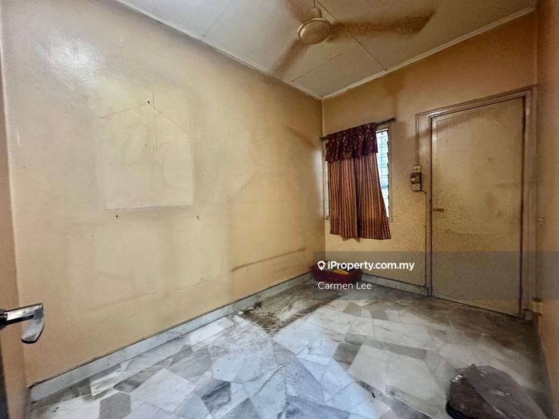 Rumah Berangkai 1.5 Tingkat untuk Dijual di Usj 2, Subang Jaya oleh Carmen Lee - iProperty.com.my